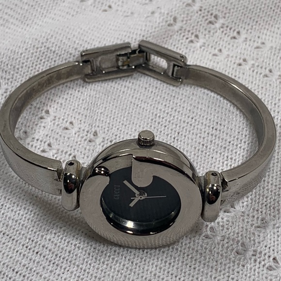 Gucci Ladies Watch - Picture 2 of 8